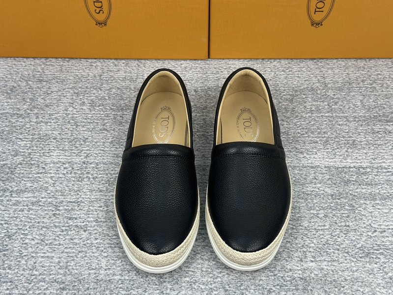 TOD'S 토즈 신규 남성 가죽 로퍼 001-229032