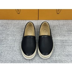 TOD'S 토즈 신규 남성 가죽 로퍼 001-229032