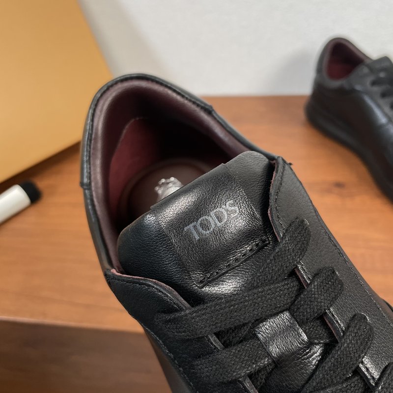 TOD'S 토즈 남성 가죽 캐주얼 운동화 001-229041