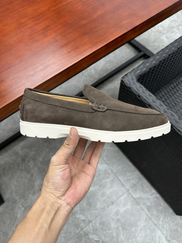 TODS 남성 스웨이드 로퍼 구두 001-229048