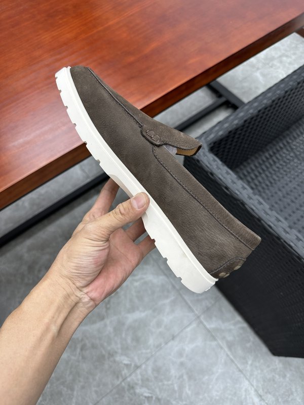 TODS 남성 스웨이드 로퍼 구두 001-229048