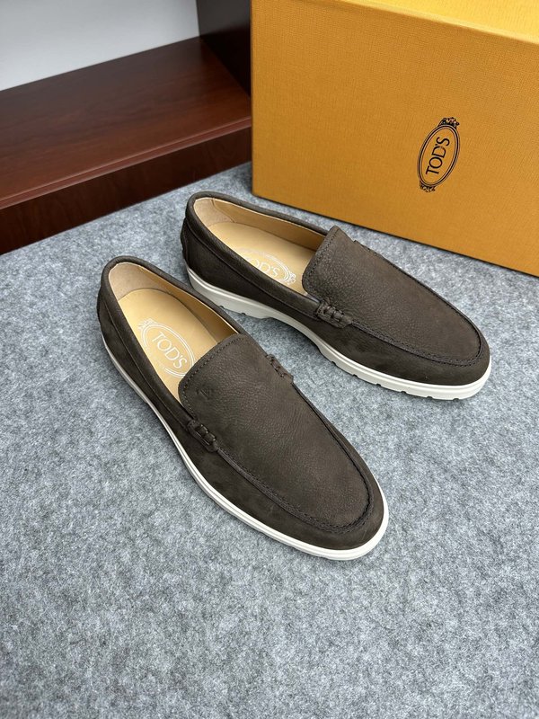 TODS 남성 스웨이드 로퍼 구두 001-229048