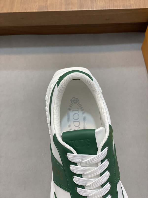Tods 남성 스웨이드 레저 운동화 001-229049
