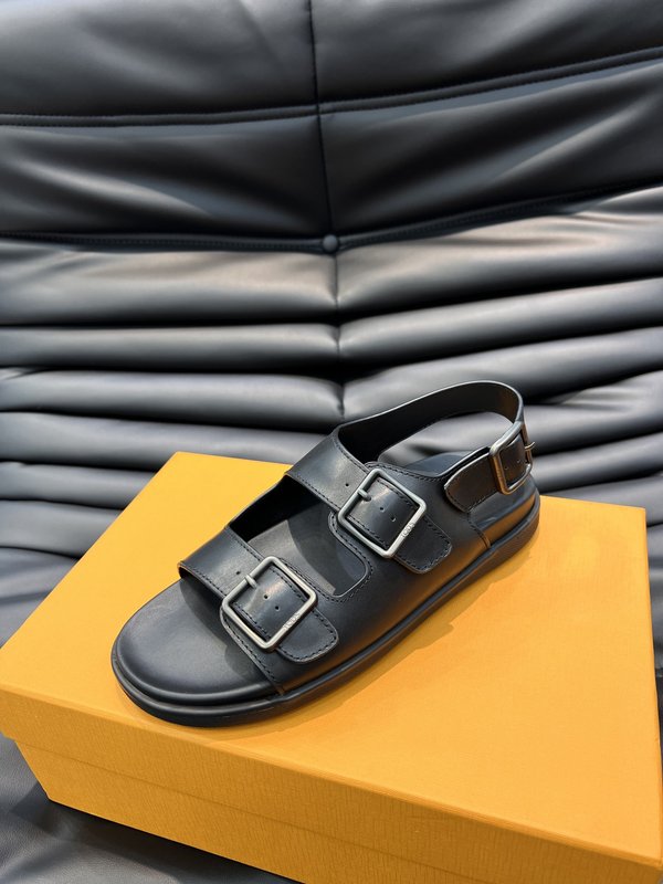 Tod's 남성 수입 소가죽 샌들 001-229058