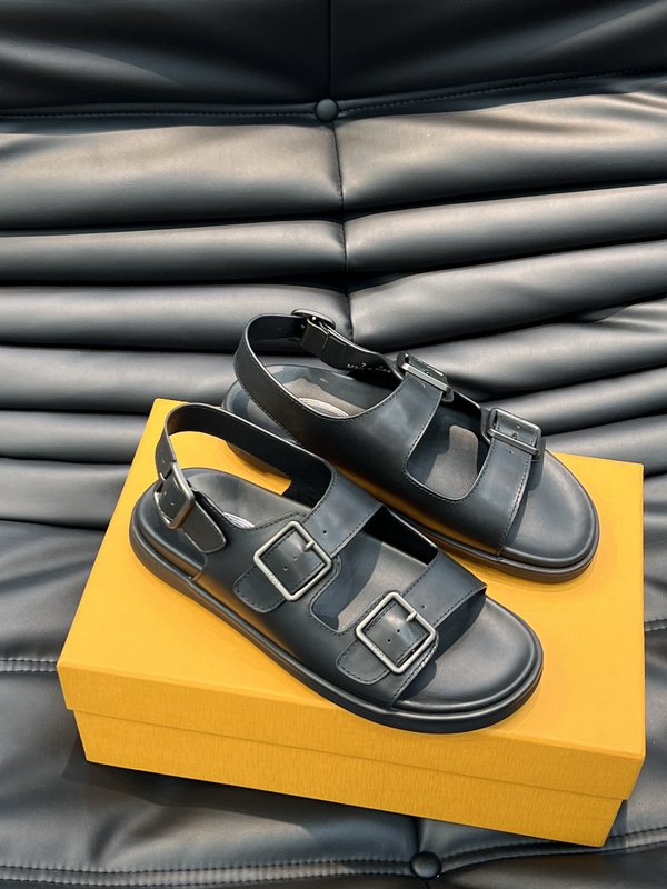 Tod's 남성 수입 소가죽 샌들 001-229058
