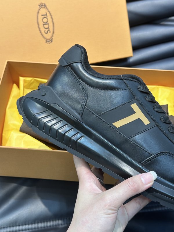 Tod'S 남성 이탈리아 가죽 운동화 001-229059