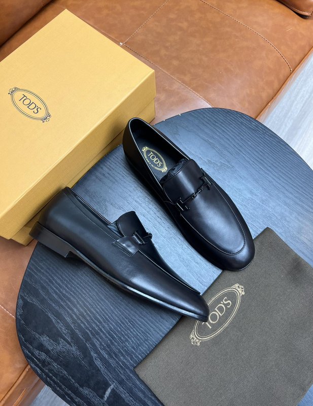 TODS 남성 경량 가죽 로퍼 구두 001-229063