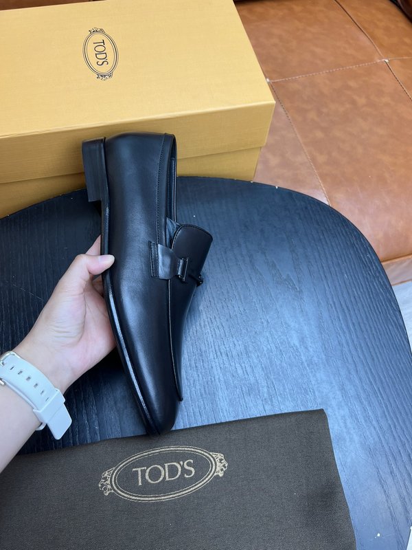 TODS 남성 경량 가죽 로퍼 구두 001-229063