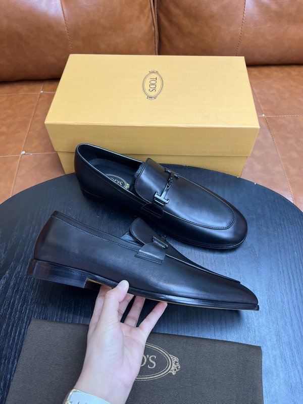 TODS 남성 경량 가죽 로퍼 구두 001-229063