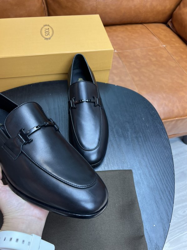 TODS 남성 경량 가죽 로퍼 구두 001-229063