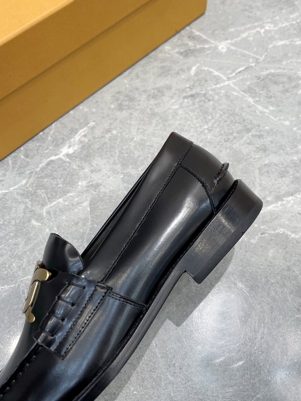 Tods 남성용 오픈에지 소가죽 로퍼 001-229065