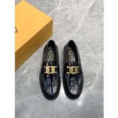 Tods 남성용 오픈에지 소가죽 로퍼 001-229065