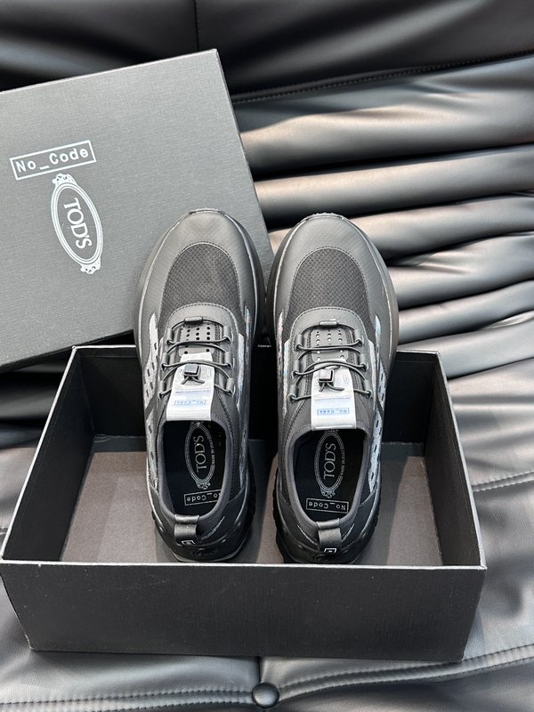 Tod's 남성 캐주얼 조깅 운동화 001-229074