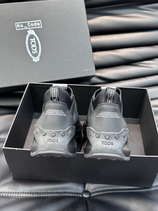 Tod's 남성 캐주얼 조깅 운동화 001-229074