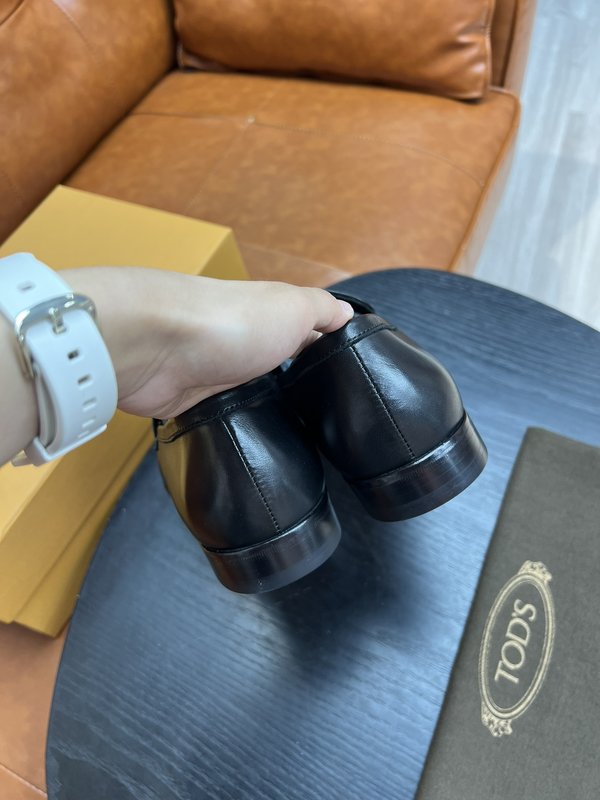 TODS 남성 수입 스웨이드 가죽 경량 로퍼 001-229075