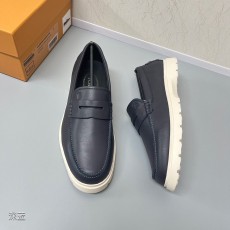 Tods 신상 가죽 로퍼 001-229080