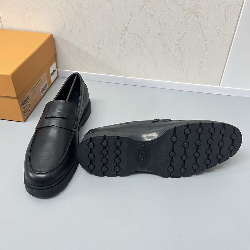Tods 신상 가죽 수제 로퍼 001-229081