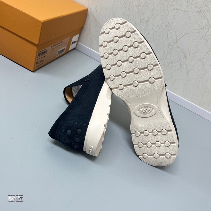 Tods 신규 스웨이드 가죽 로퍼 001-229082