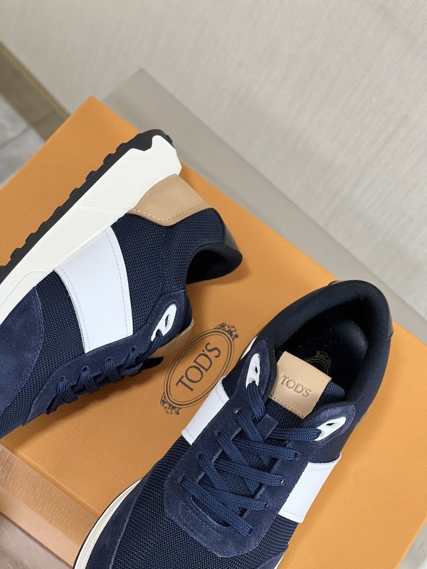 Tod's 남성 스웨이드 운동화 001-229091