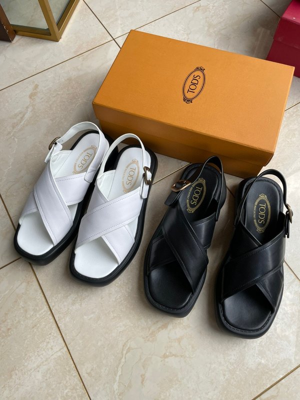 TODS 토즈 클래식 더블 T 로고 슬리퍼 001-229092