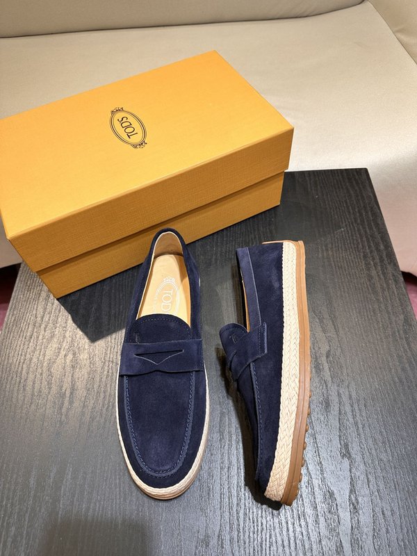 Tod's 스텝온 스웨이드 가죽 로퍼 001-229096
