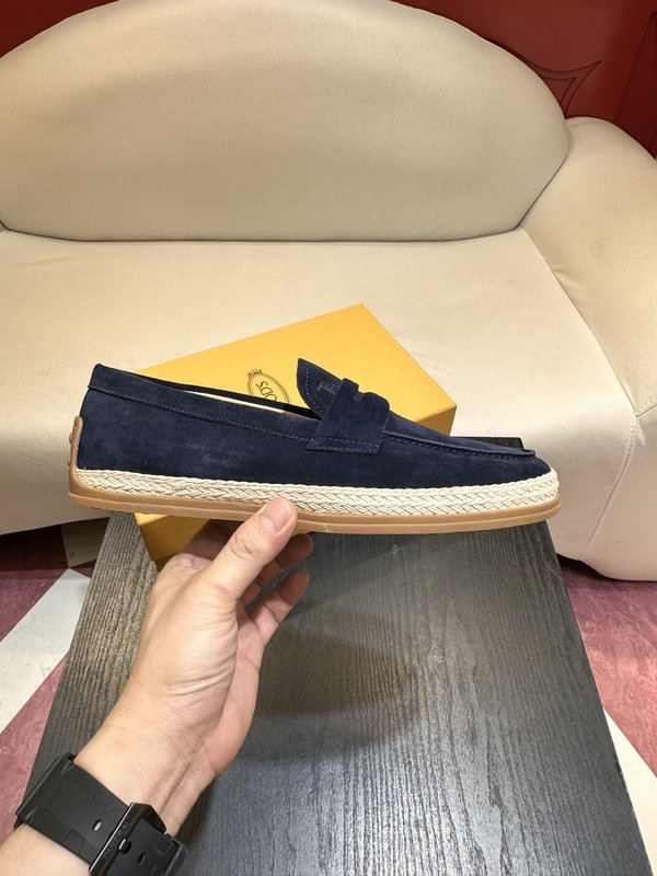 Tod's 스텝온 스웨이드 가죽 로퍼 001-229096