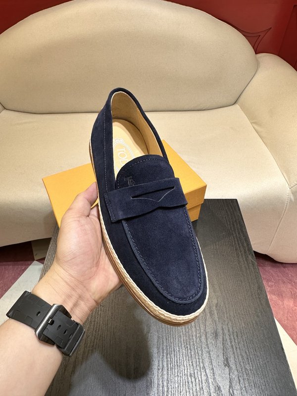 Tod's 스텝온 스웨이드 가죽 로퍼 001-229096