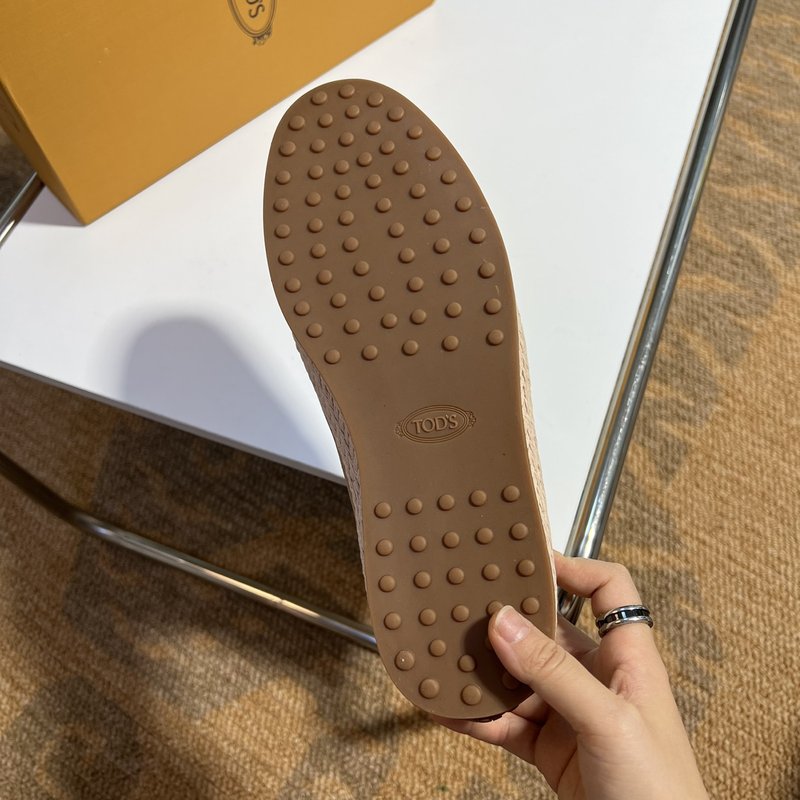 TODS 비즈니스 캐주얼 로퍼 001-229097