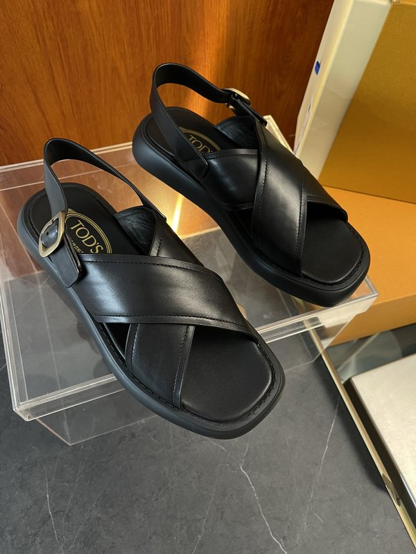 TOD'S 춘하 소가죽 편안한 샌들 슬리퍼 001-229098