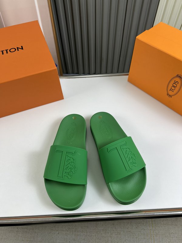 TOD'S 커플 그린 슬리퍼 001-229104