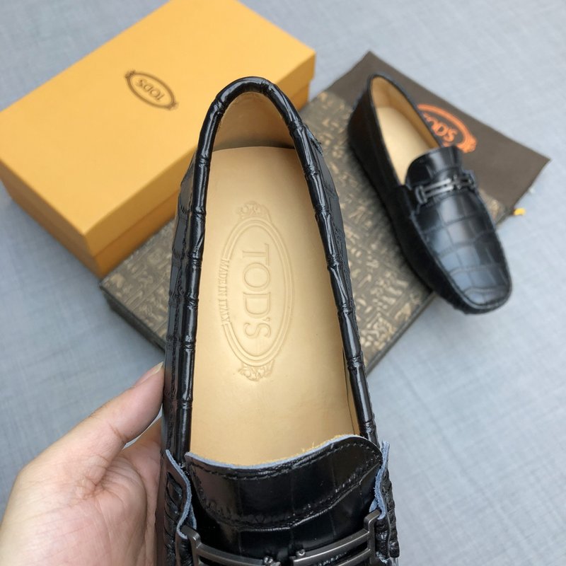 토즈 남성 크로코무늬 로퍼 001-229107