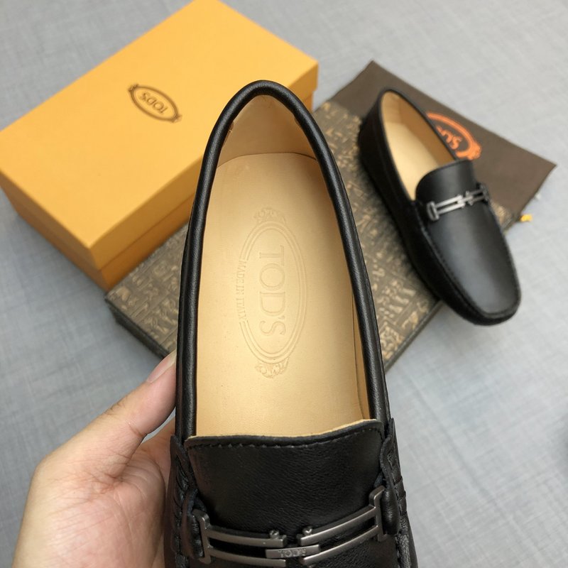 Tods 남성 소가죽 로퍼 001-229108