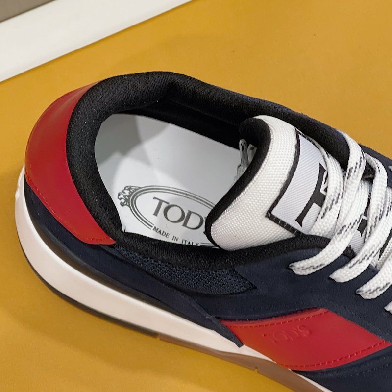 Tods 남성 가죽 패치 운동화 001-229110