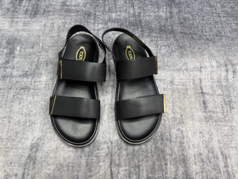 TOD'S 토드스 신규 블랙 슬리퍼 001-229158
