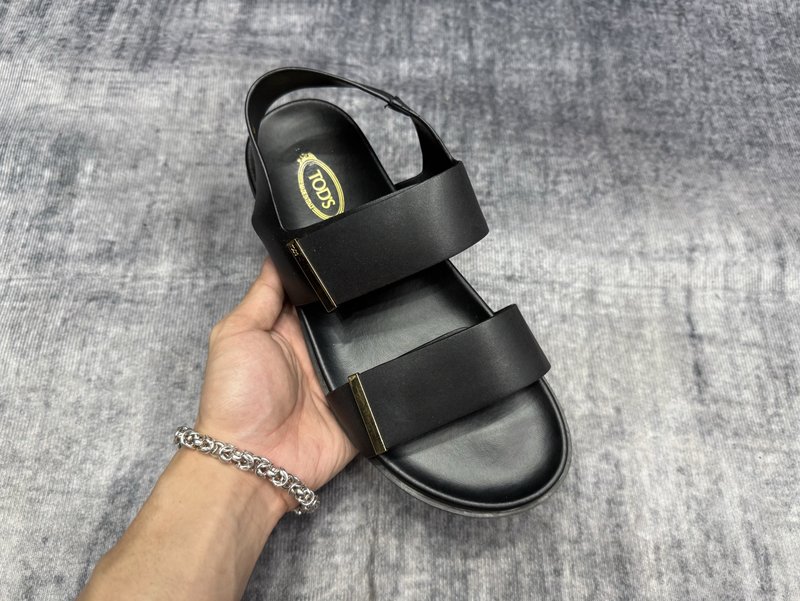 TOD'S 토드스 신규 블랙 슬리퍼 001-229158