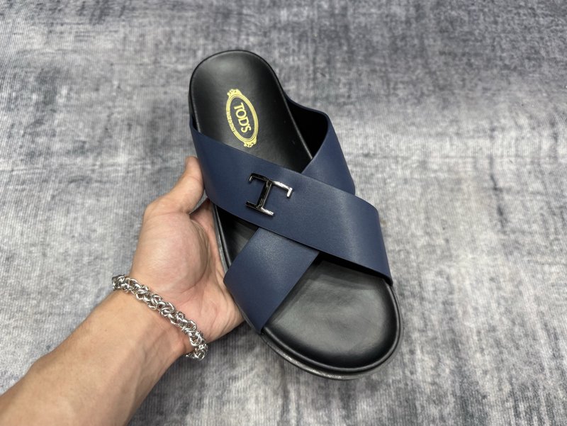TOD'S 토즈 신규 슬리퍼 001-229162