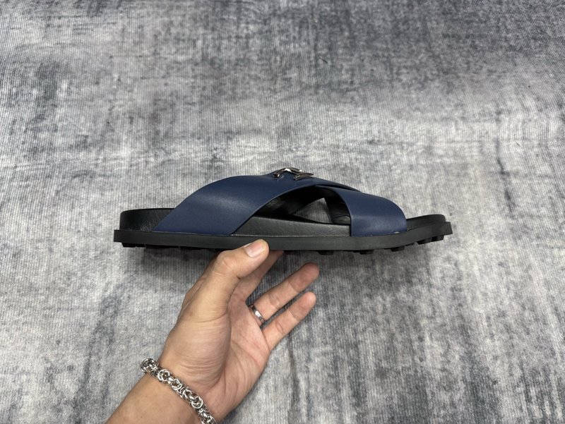 TOD'S 토즈 신규 슬리퍼 001-229162