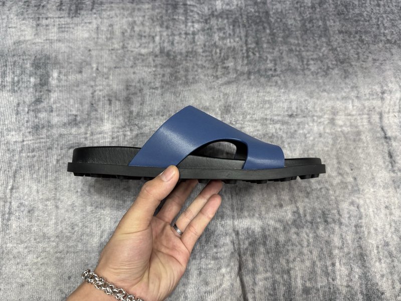 TOD'S 토즈 신규 슬리퍼 001-229168
