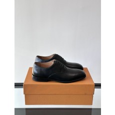 Tod's 남성 원터치 가죽 캐주얼슈즈 001-229173