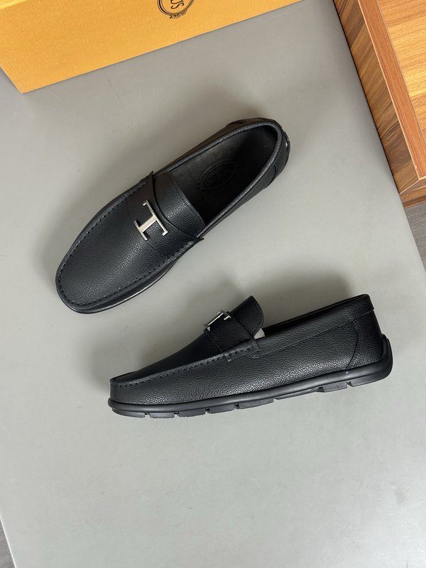 Tods 남성 수입 소 가죽 로퍼 001-229182
