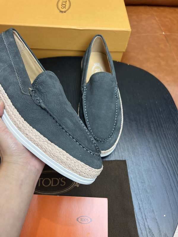 TOD'S 토즈 스웨이드 운동화 001-229200