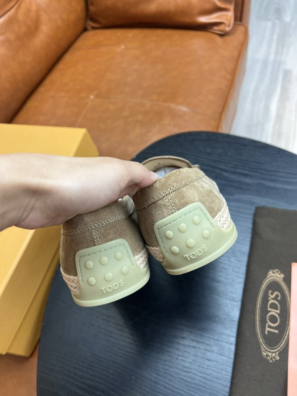 TOD'S 토즈 스웨이드 운동화 001-229201