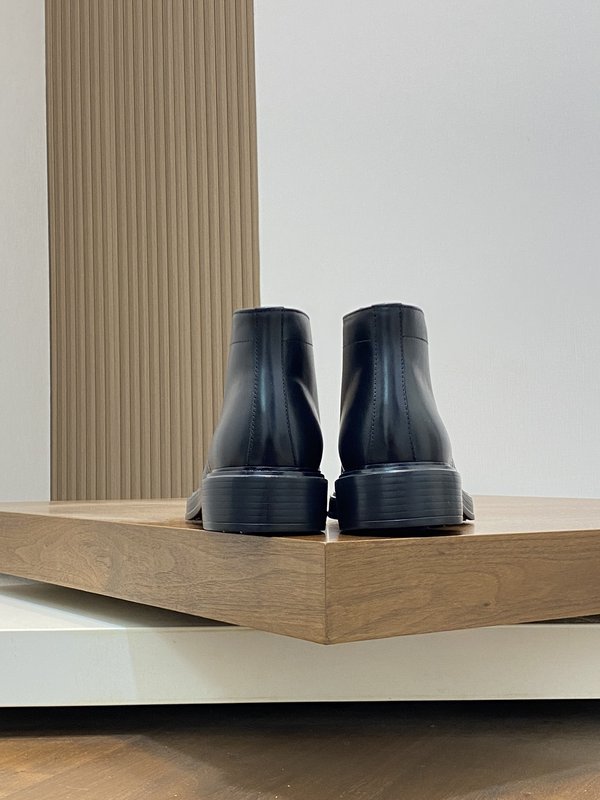 Tods 남성 미들 톱 로퍼 마틴 부츠 001-229206