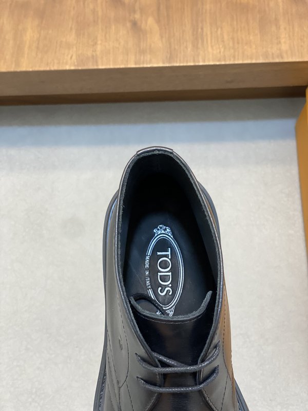 Tods 남성 미들 톱 로퍼 마틴 부츠 001-229206