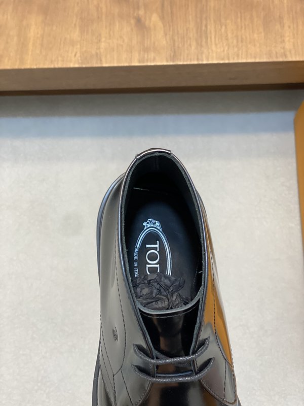 Tods 남성 미들컷 로퍼 부츠 001-229207