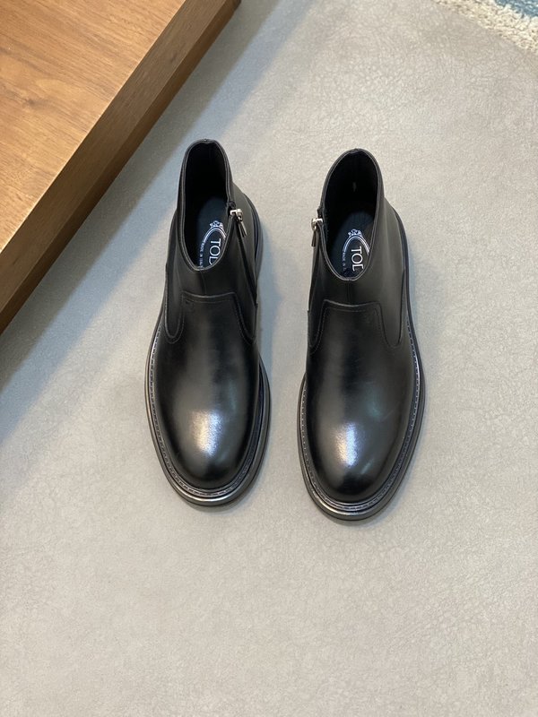 Tods 남성 미들 톱 마틴 로퍼 부츠 001-229210