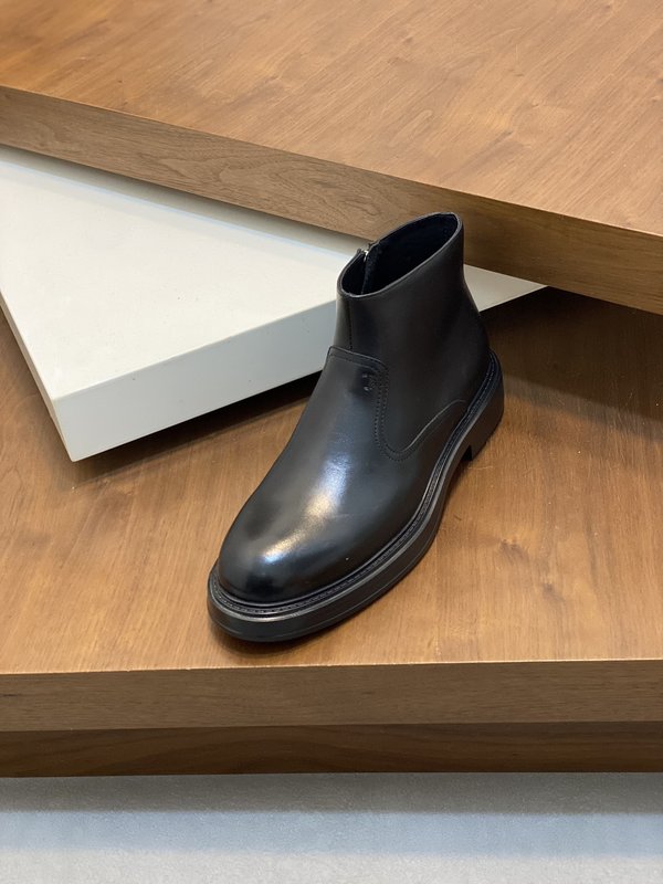 Tods 남성 미들 톱 마틴 로퍼 부츠 001-229210