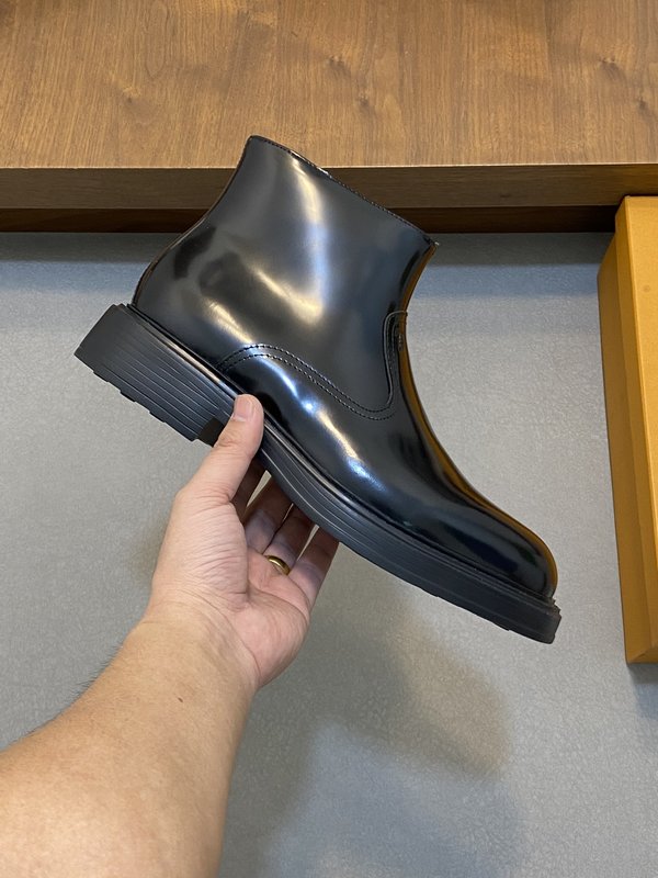 Tods 남성 미들컷 로퍼 부츠 001-229211