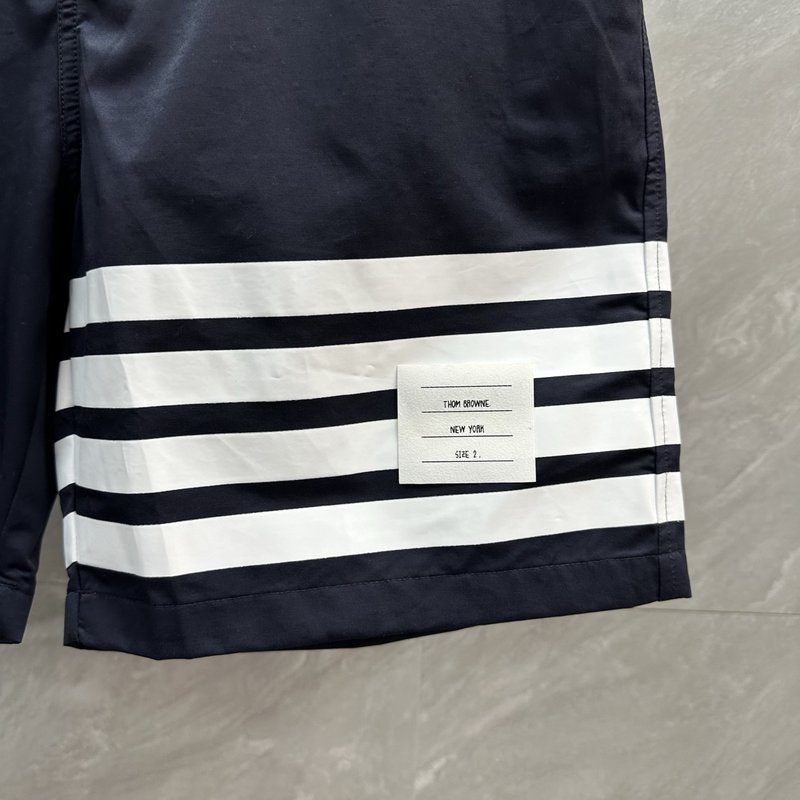 Thom Browne 봄여름 네 줄 숏팬츠 001-229220