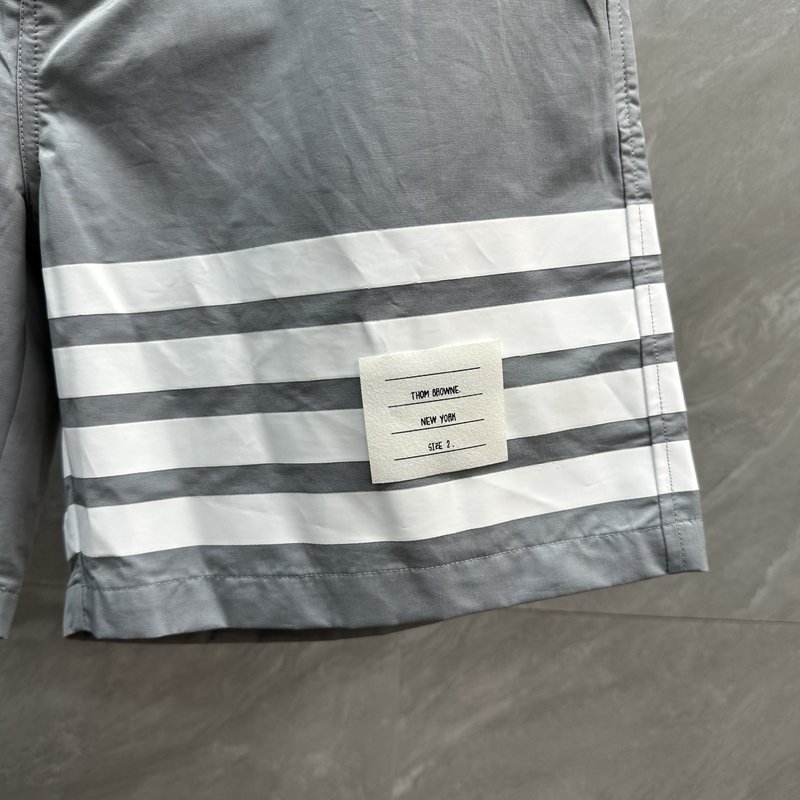 Thom Browne 춘하 방수 네 줄 반바지 001-229221
